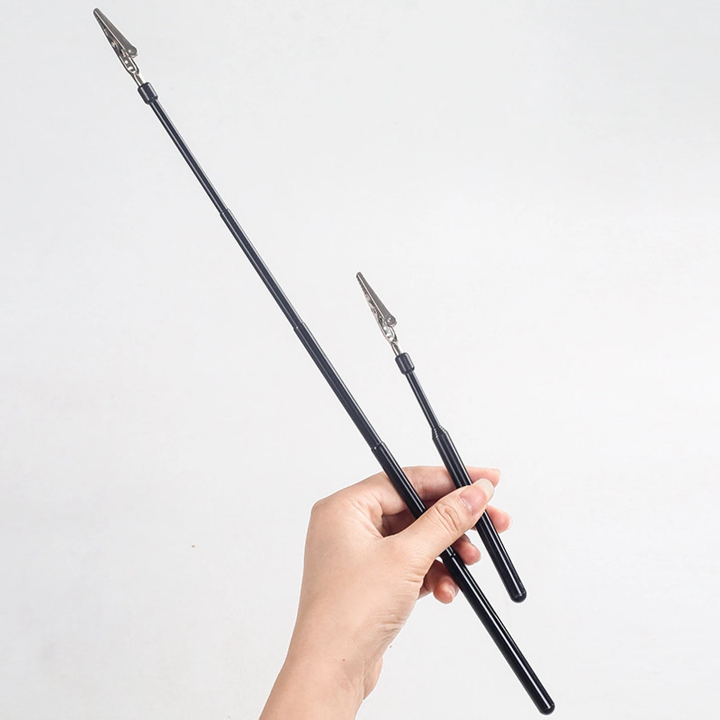 Adjustable Pre-Roll Roach Clip